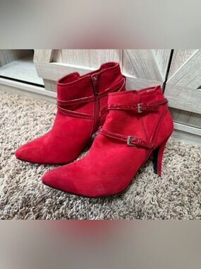 Red Suede Ankle Boots with Buckle Straps - (8) by Me Too